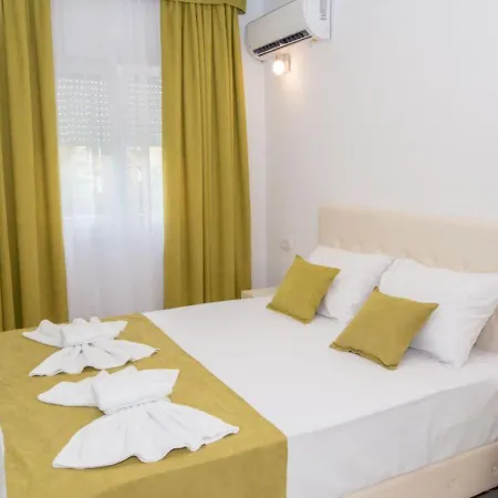 Apartmani Nela Сутоморе Экстерьер фото