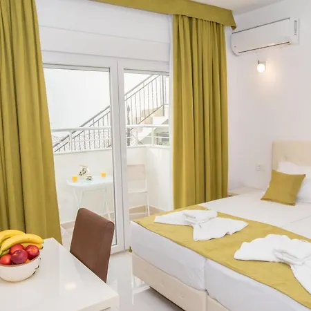 Apartmani Nela Сутоморе Экстерьер фото