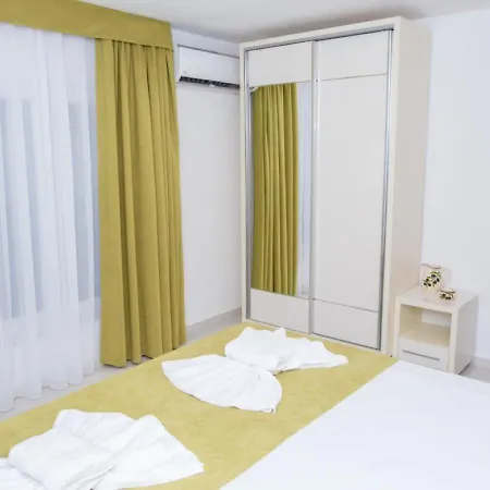 Apartmani Nela Сутоморе Экстерьер фото