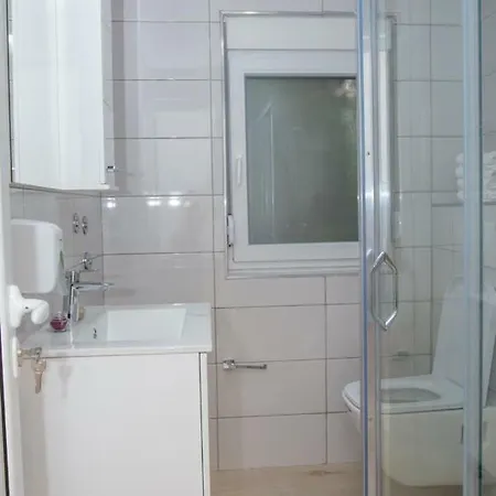 Apartmani Nela Сутоморе Экстерьер фото