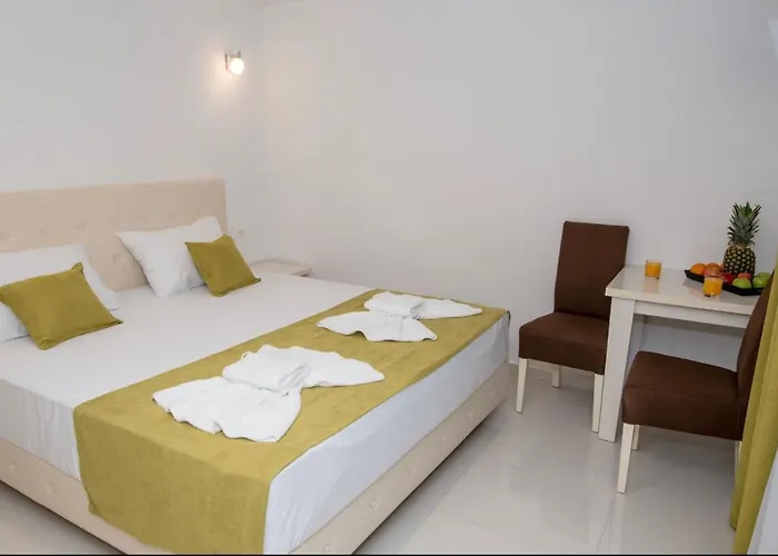Apartmani Nela Sutomore