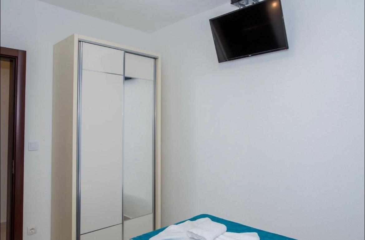 Apartment Nela Sutomore