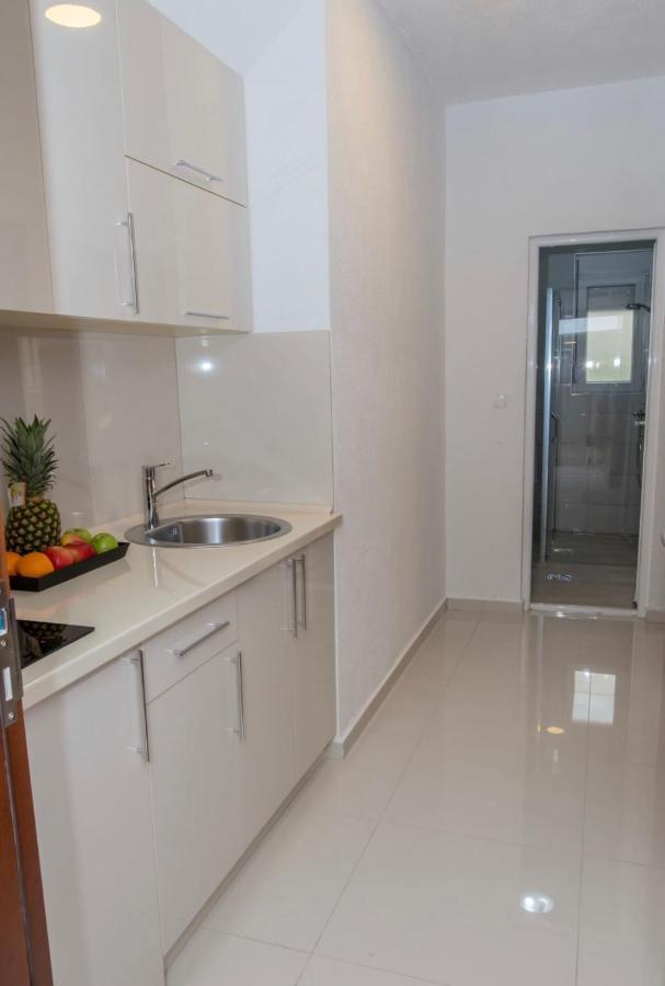 Apartment Nela Sutomore