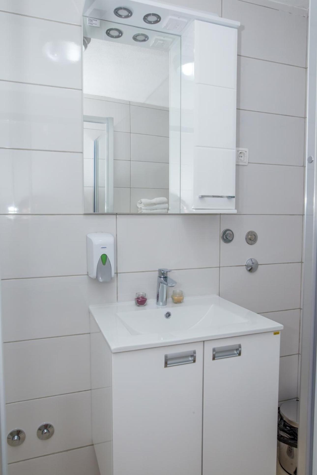 Nela Apartment Sutomore